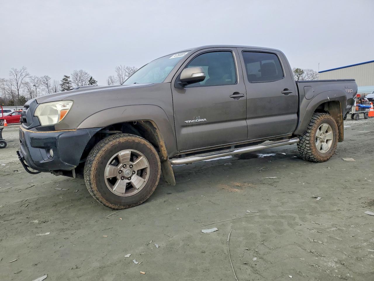 2013 TOYOTA TACOMA
