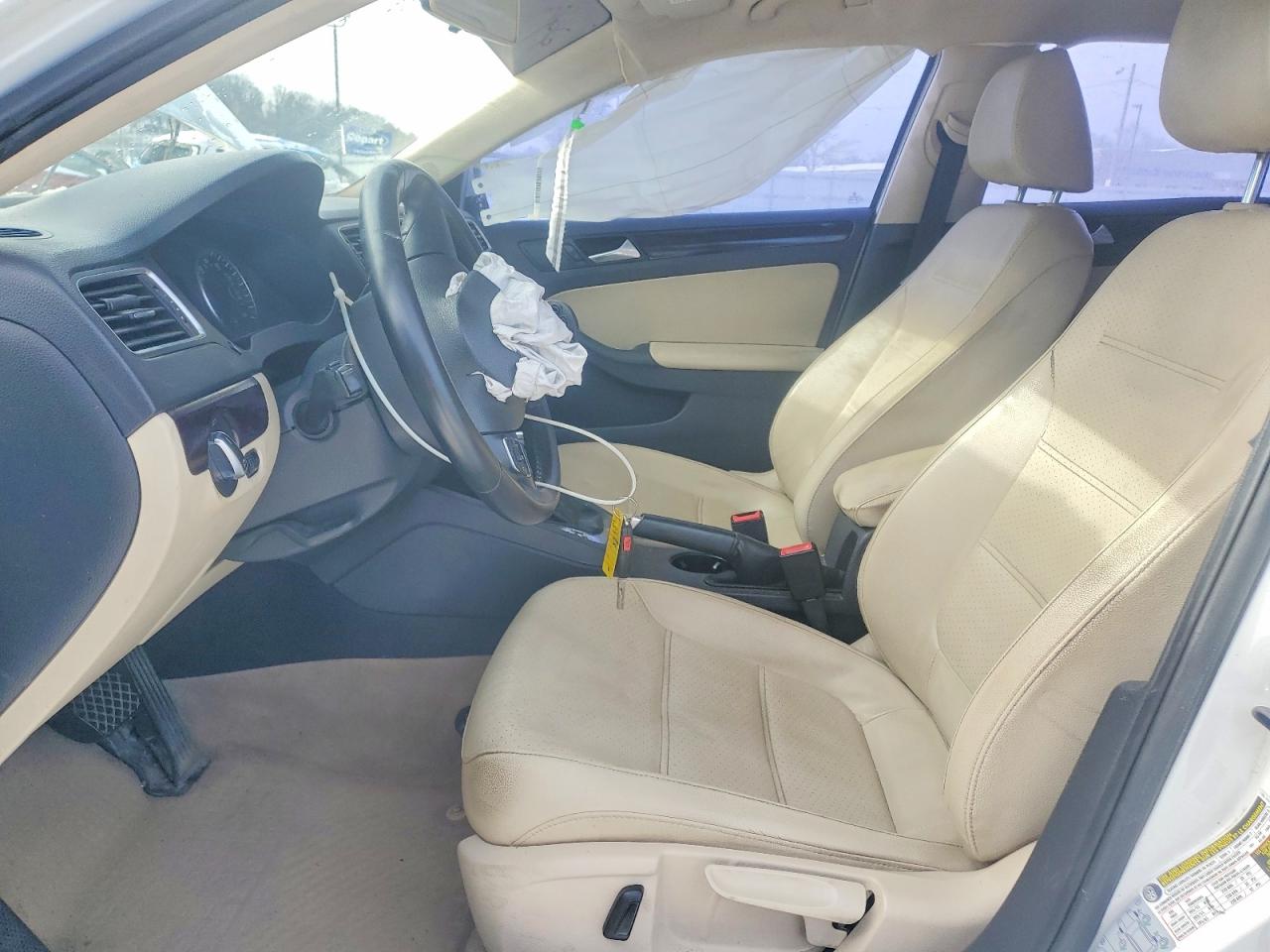 2013 VOLKSWAGEN JETTA SE photo 13