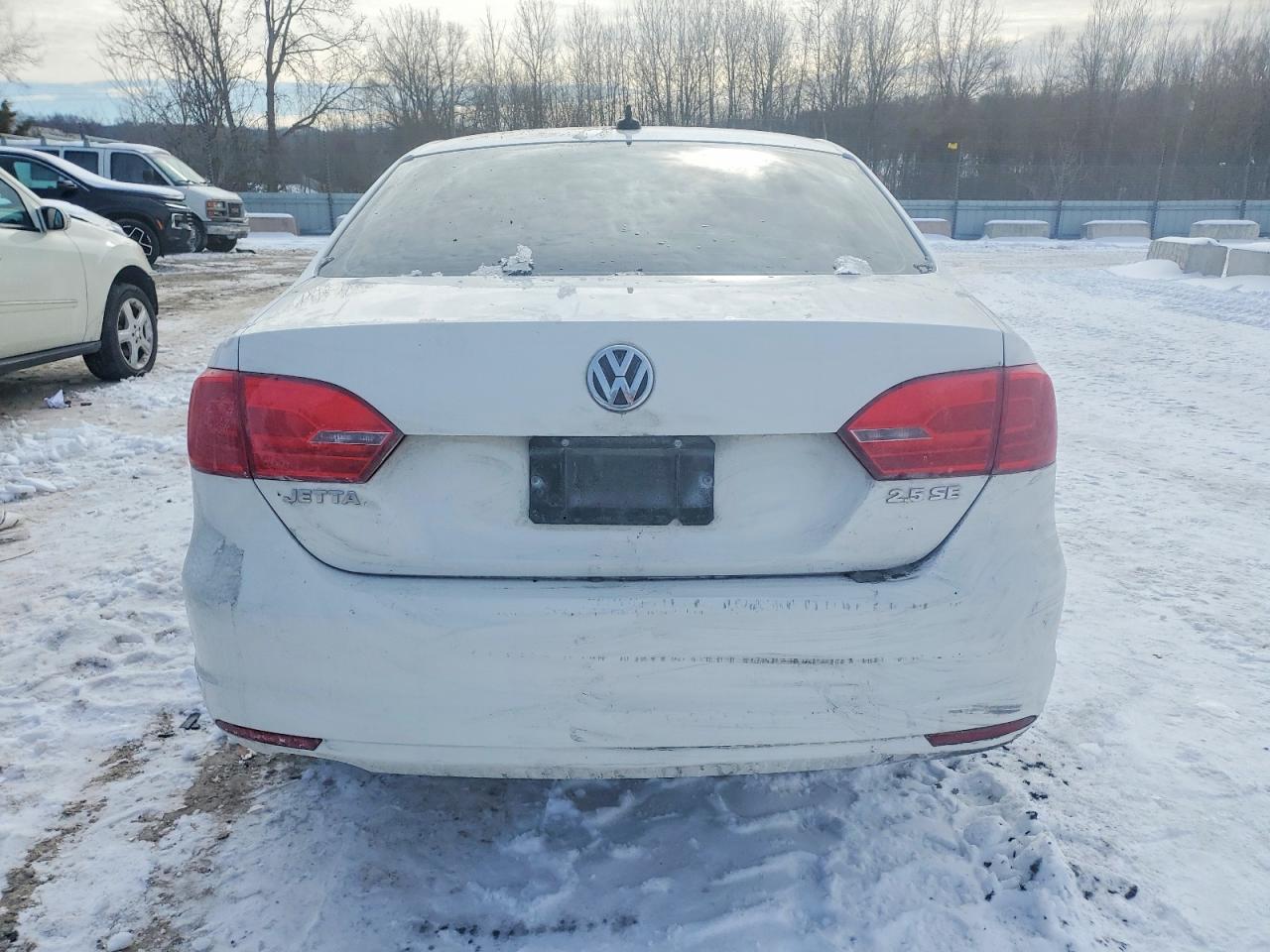 2013 VOLKSWAGEN JETTA SE photo 11
