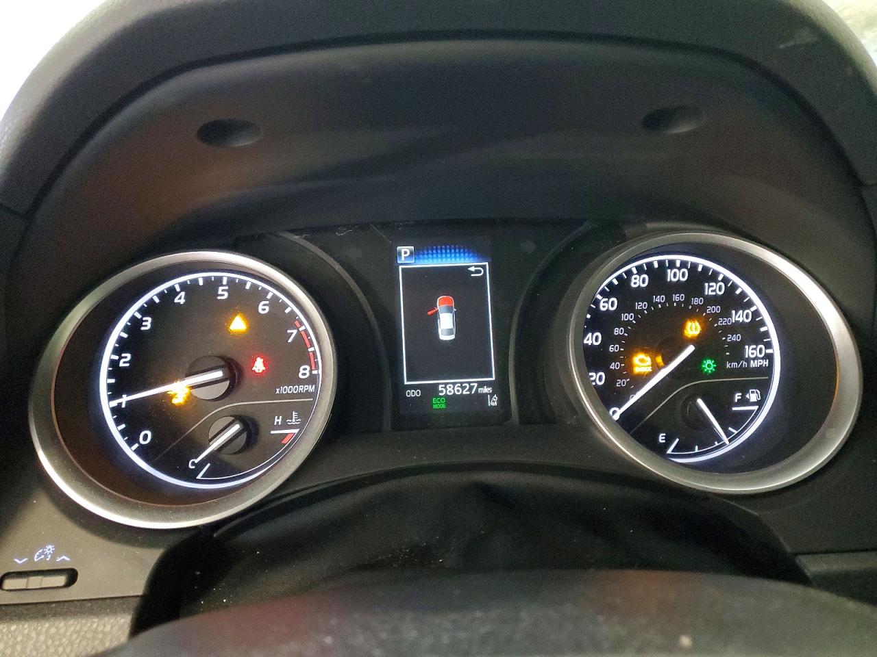 2022 TOYOTA CAMRY LE photo 9