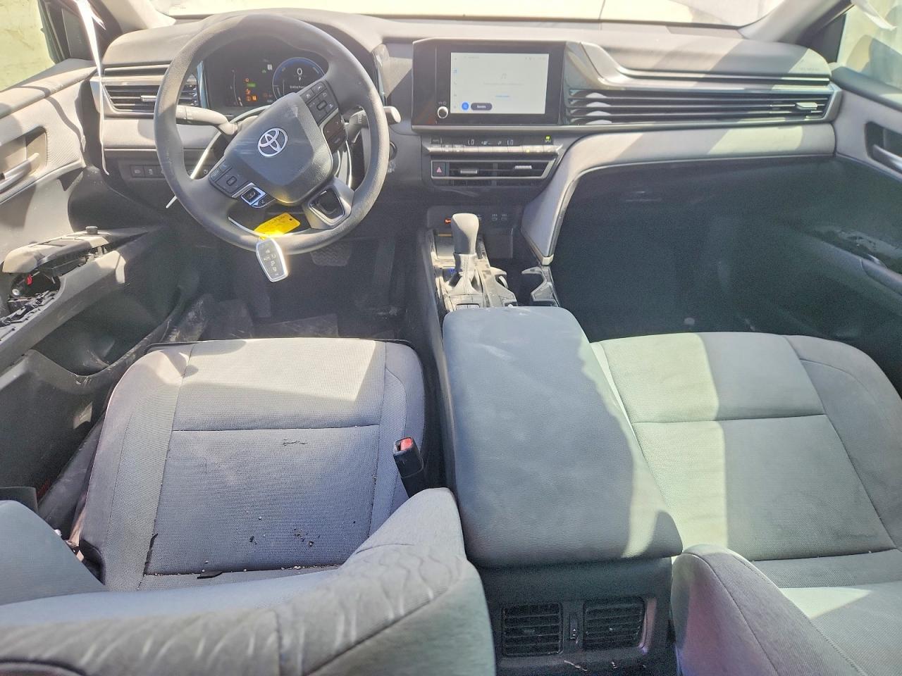 2025 TOYOTA CAMRY photo 8