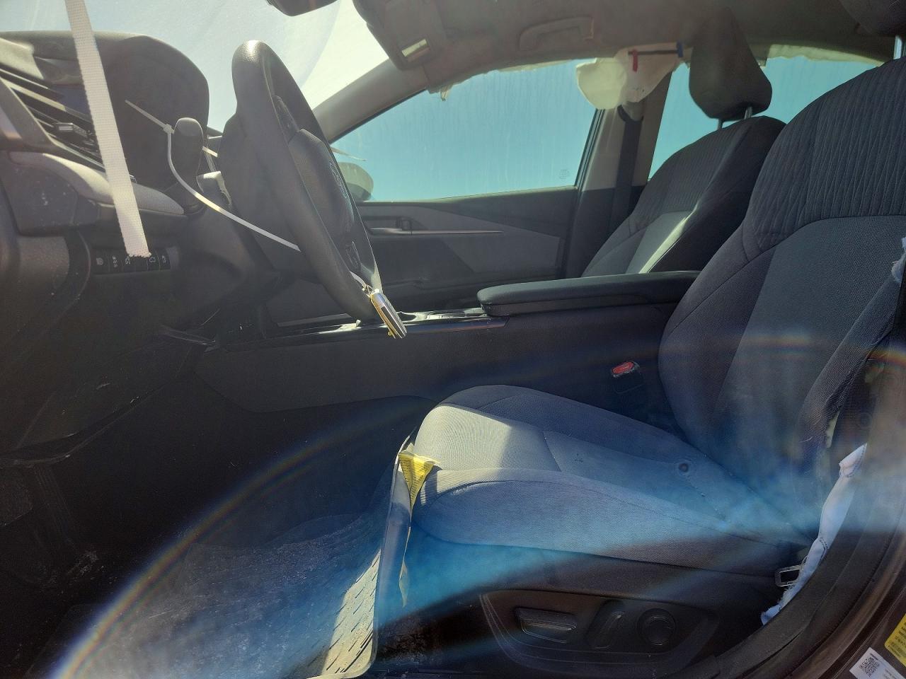 2025 TOYOTA CAMRY photo 7