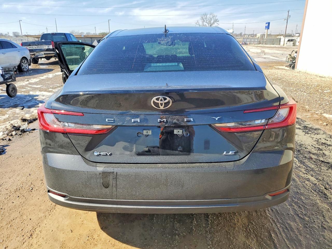 2025 TOYOTA CAMRY photo 6