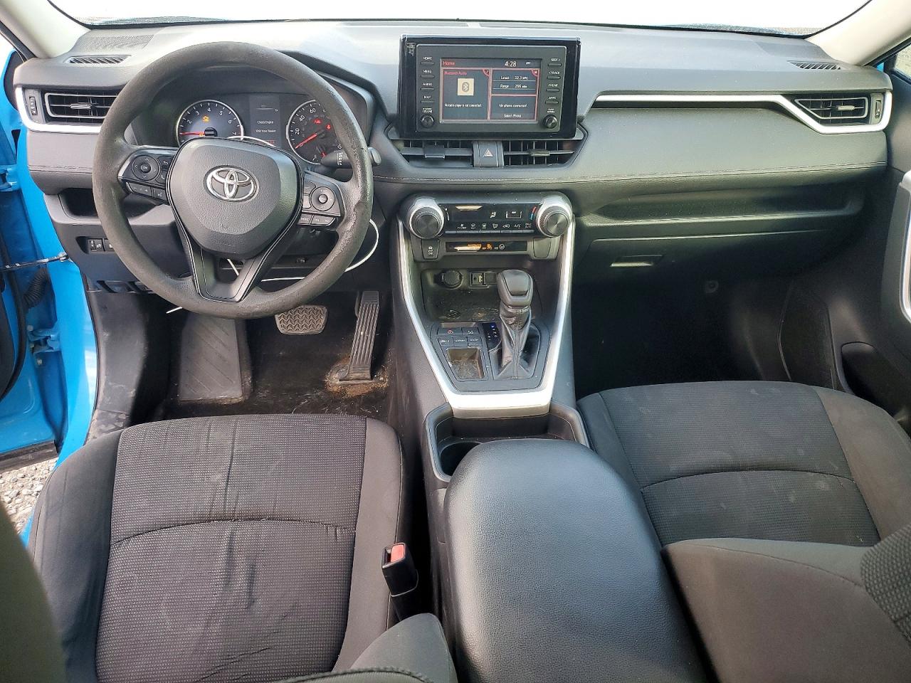 2019 TOYOTA RAV4 LE photo 15