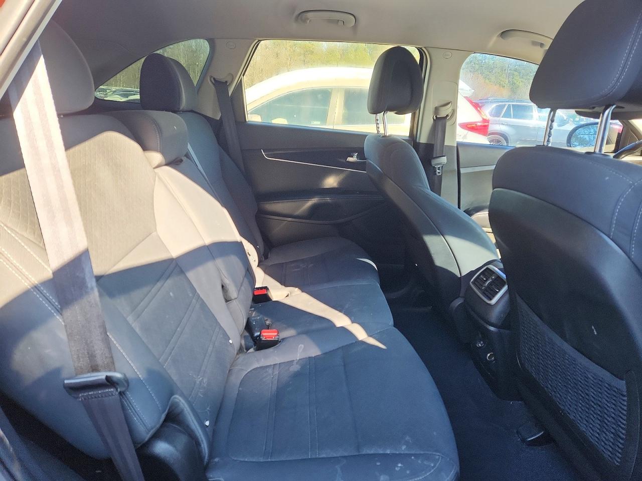 2016 KIA SORENTO LX V6 photo 11