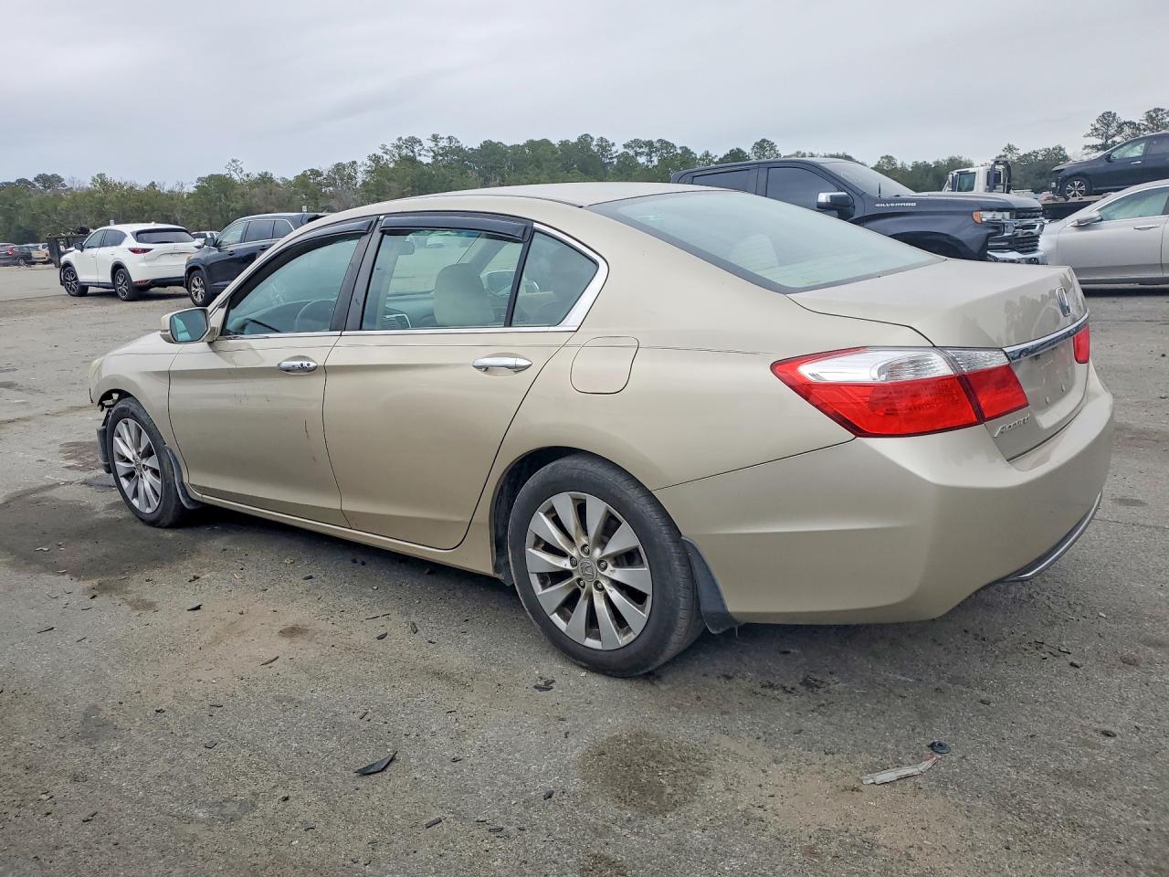2015 HONDA ACCORD EX photo 2