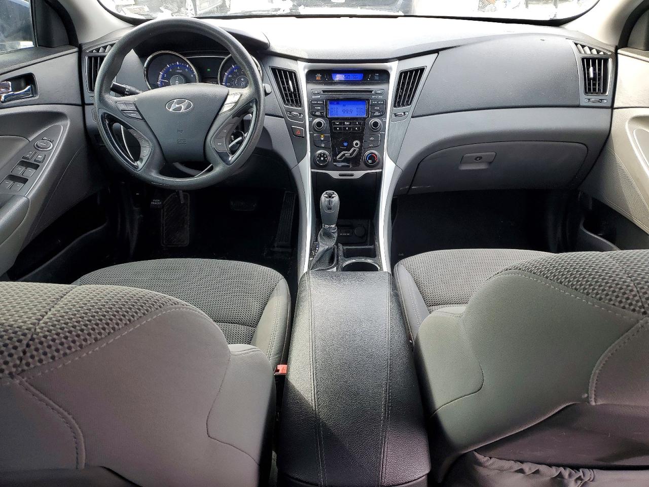 2013 HYUNDAI SONATA GLS photo 22