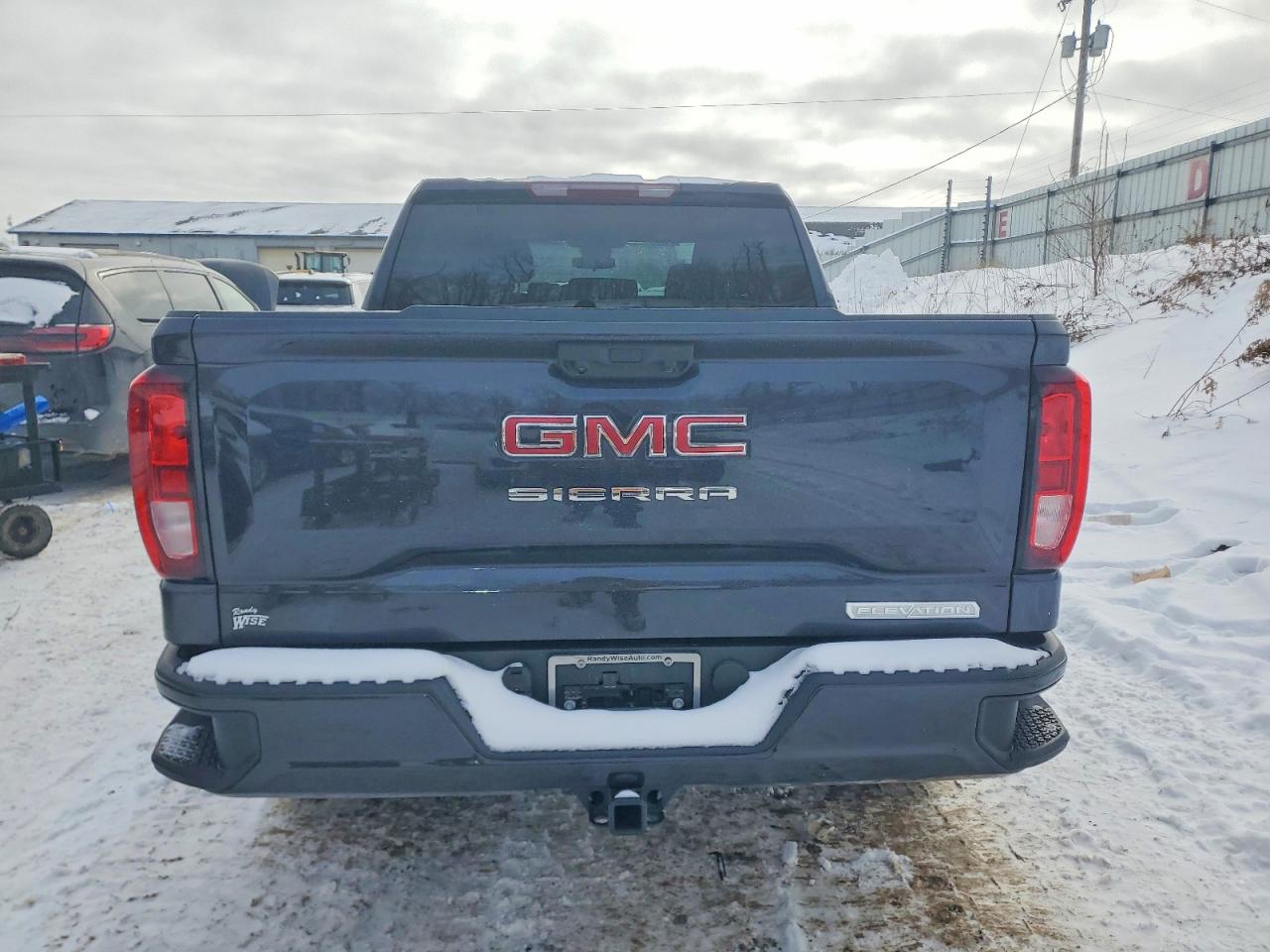 2025 GMC SIERRA K1500 ELEVATION-L photo 11