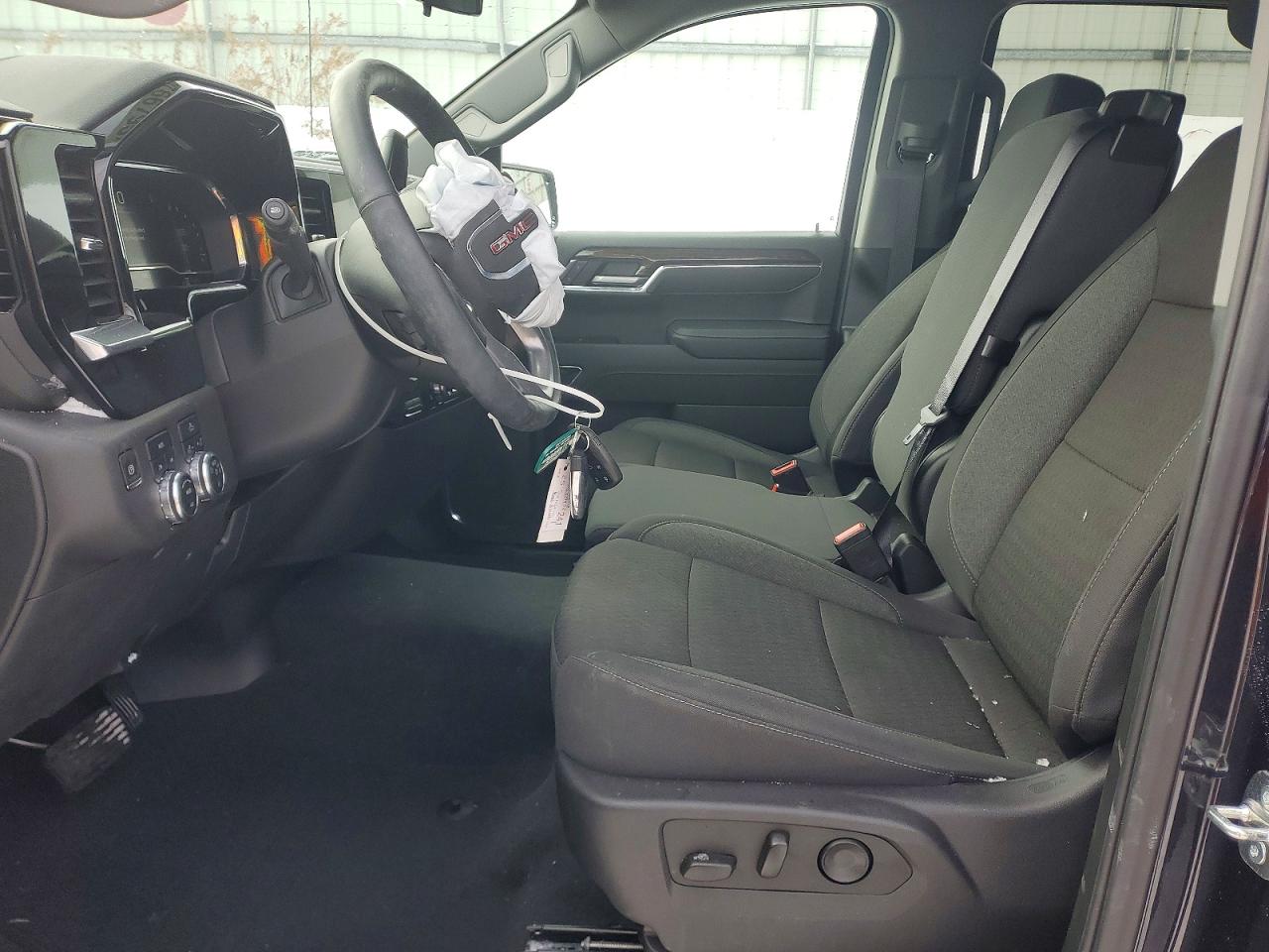 2025 GMC SIERRA K1500 ELEVATION-L photo 13