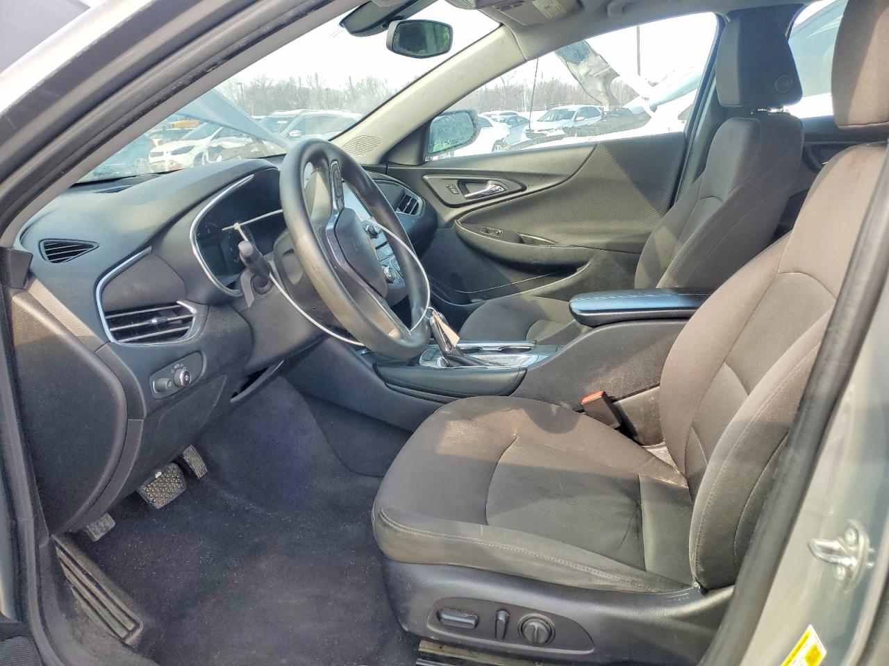 2017 CHEVROLET MALIBU LT photo 7