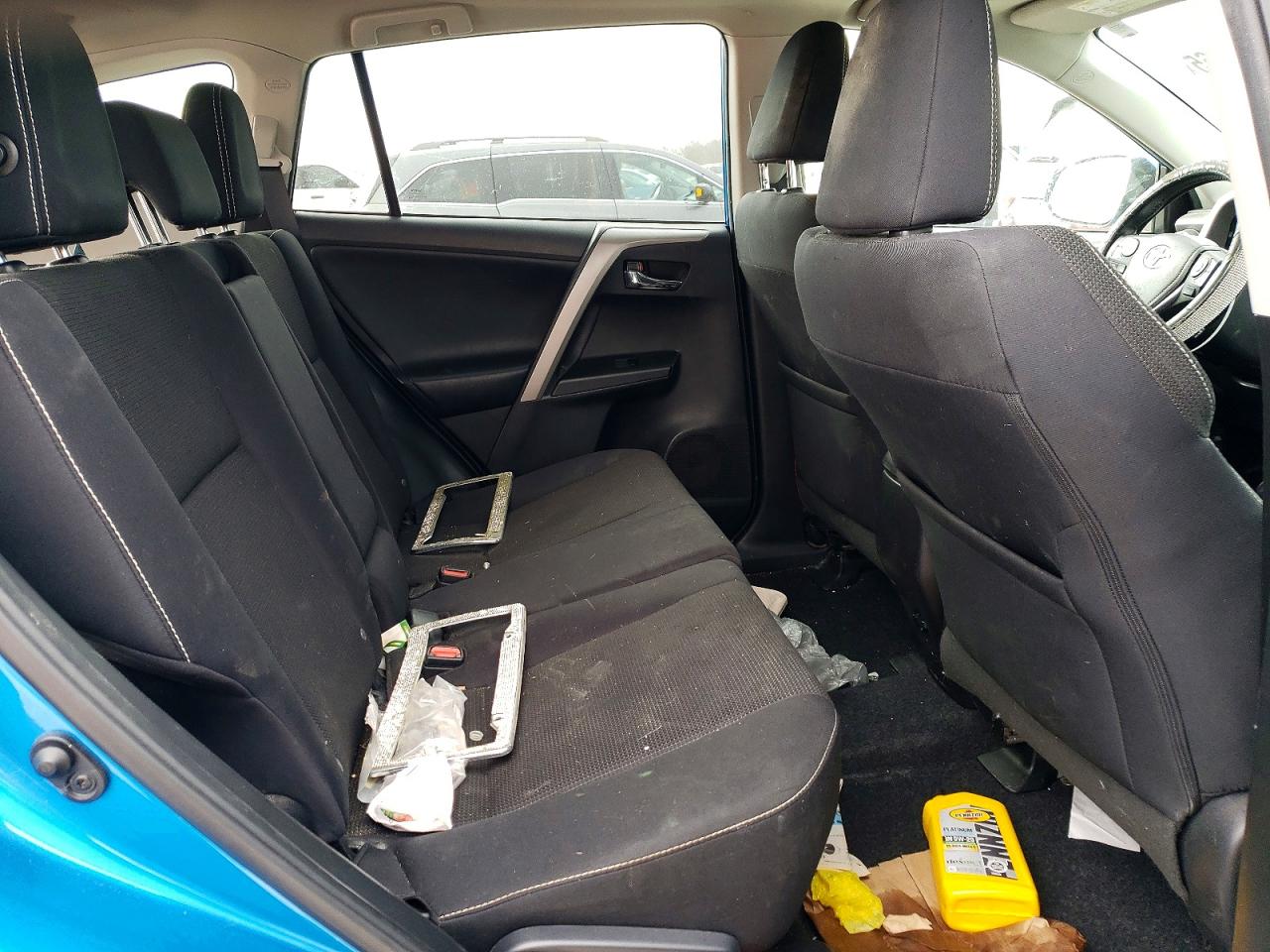 2017 TOYOTA RAV4 XLE photo 21