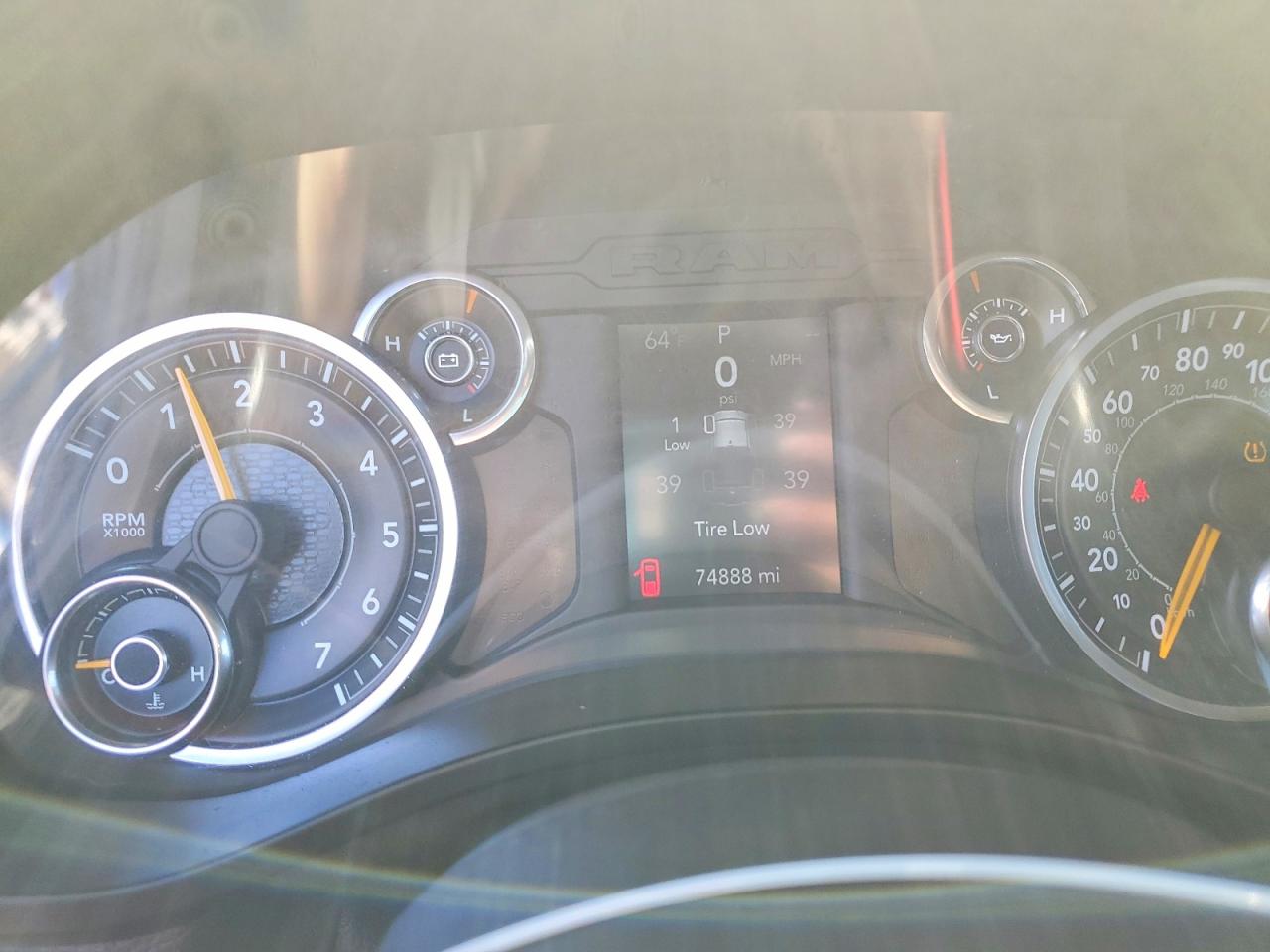 2019 RAM 1500 TRADESMAN photo 17