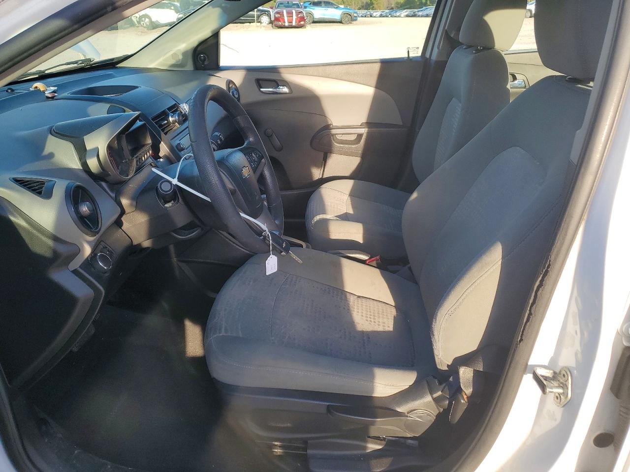 2014 CHEVROLET SONIC LS photo 13