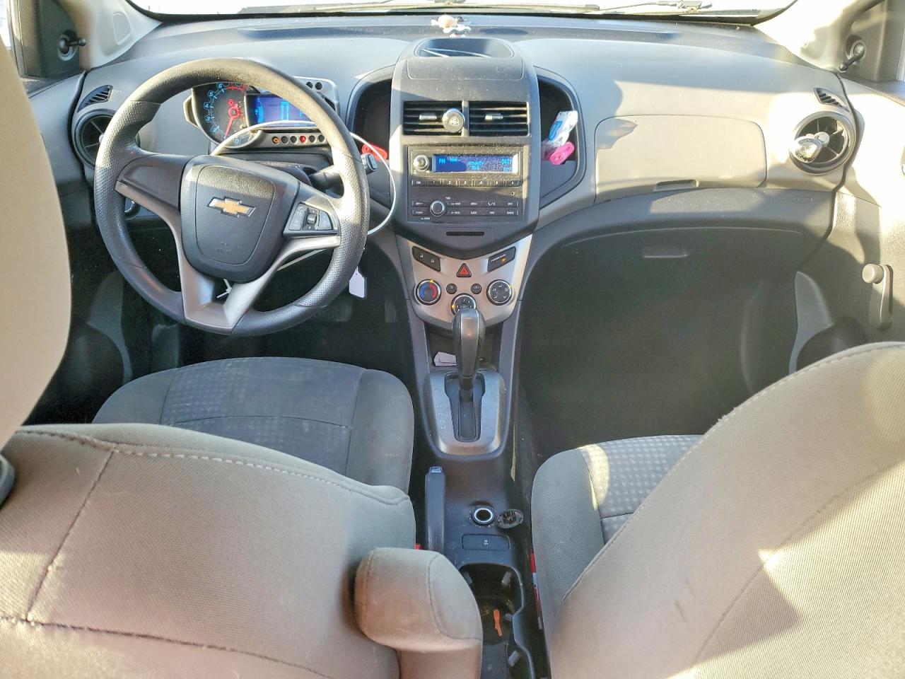 2014 CHEVROLET SONIC LS photo 15