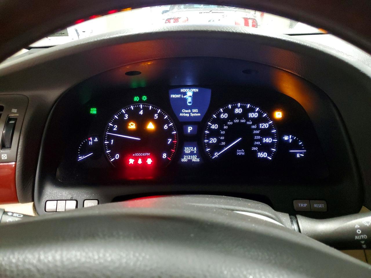 2010 LEXUS LS photo 9