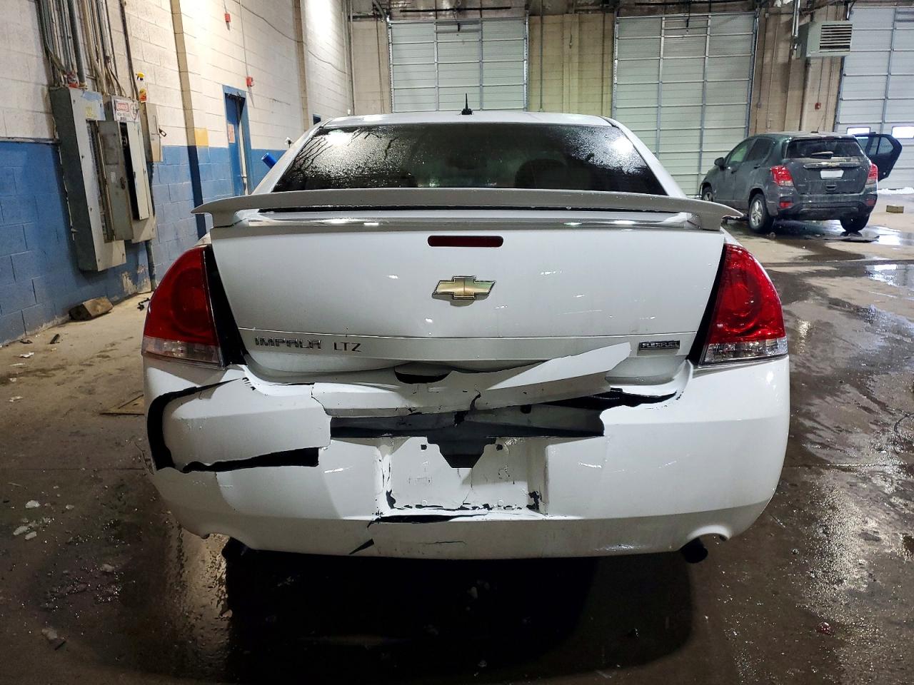 2012 CHEVROLET IMPALA LTZ photo 6