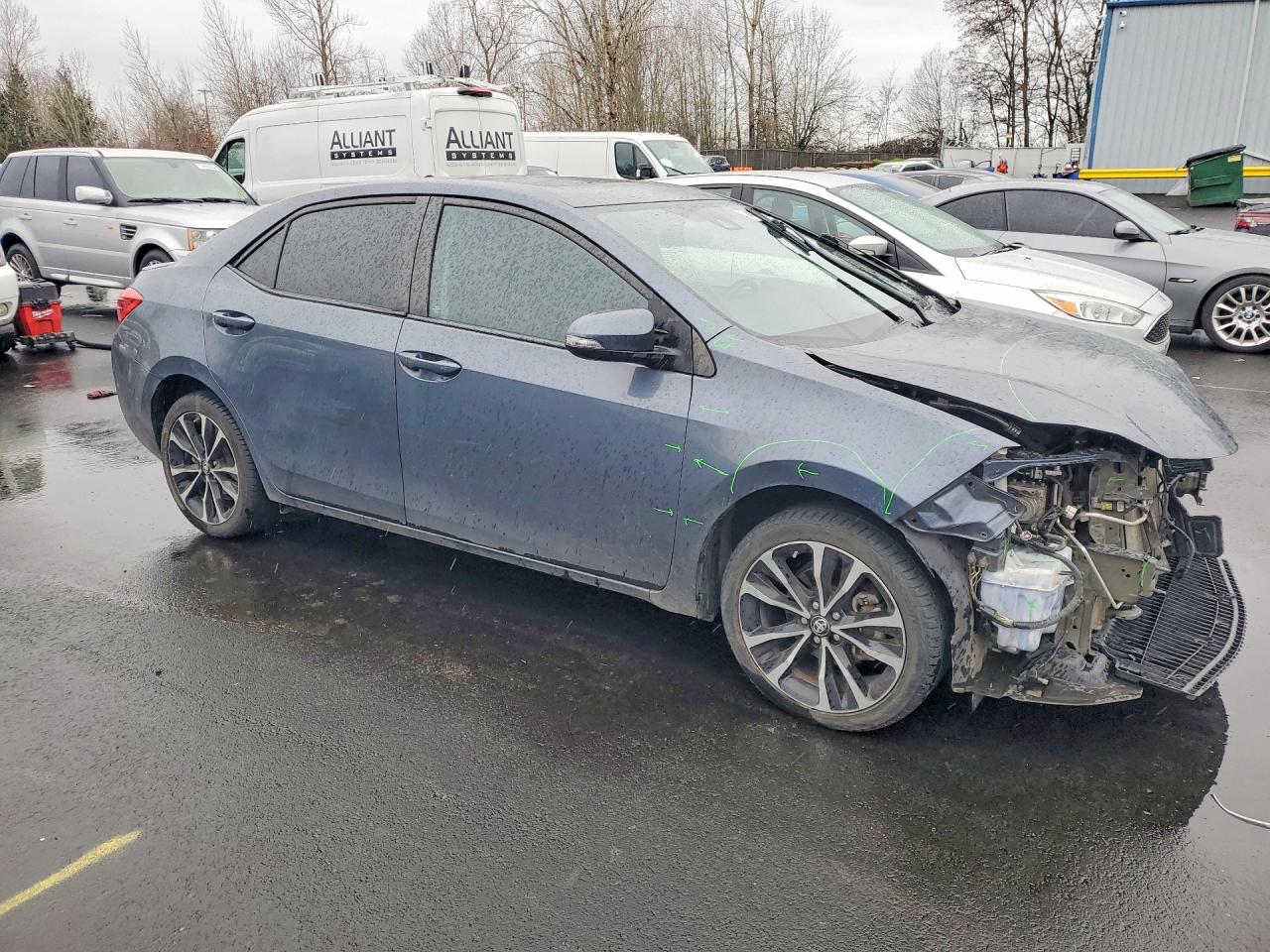 2017 TOYOTA COROLLA SE photo 4