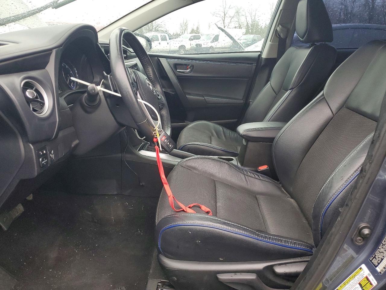 2017 TOYOTA COROLLA SE photo 7