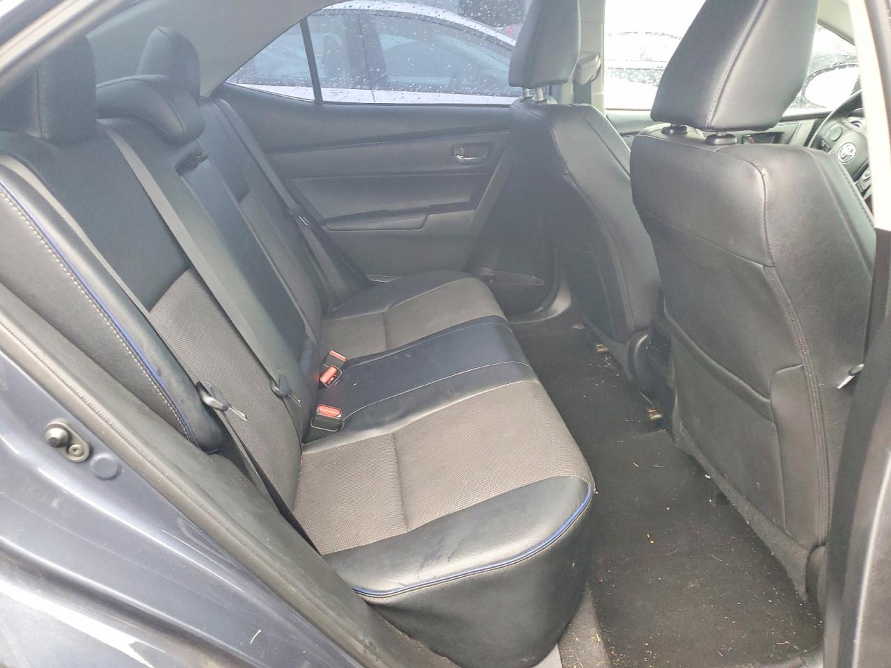 2017 TOYOTA COROLLA SE photo 10