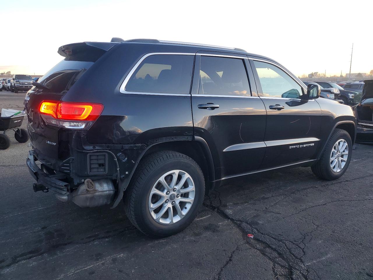 2014 JEEP GRAND CHEROKEE LAREDO photo 3