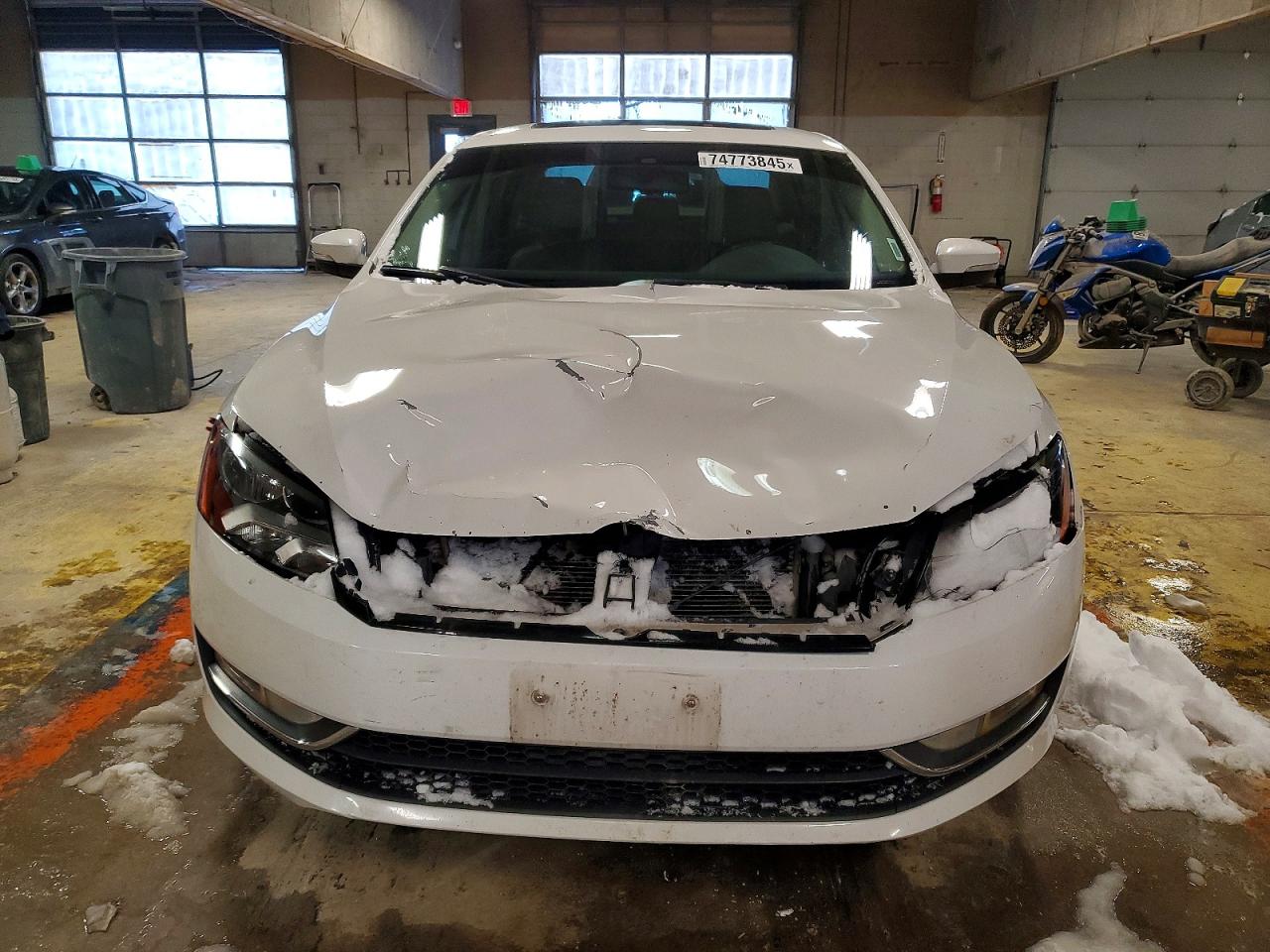 2014 VOLKSWAGEN PASSAT SEL photo 5