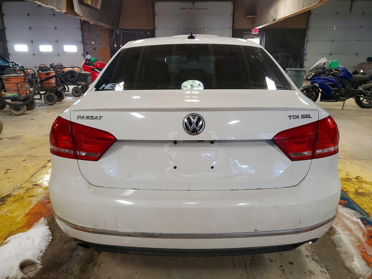 2014 VOLKSWAGEN PASSAT SEL photo 6