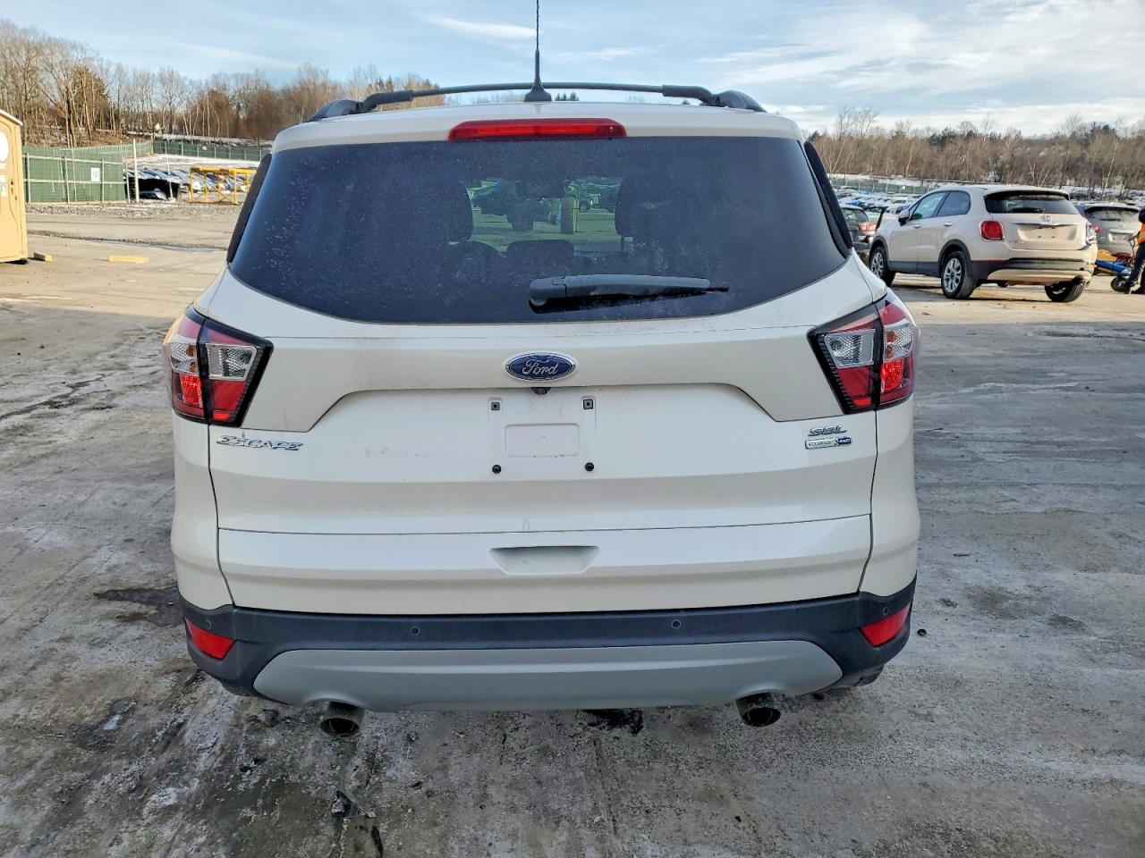 2018 FORD ESCAPE SEL photo 11