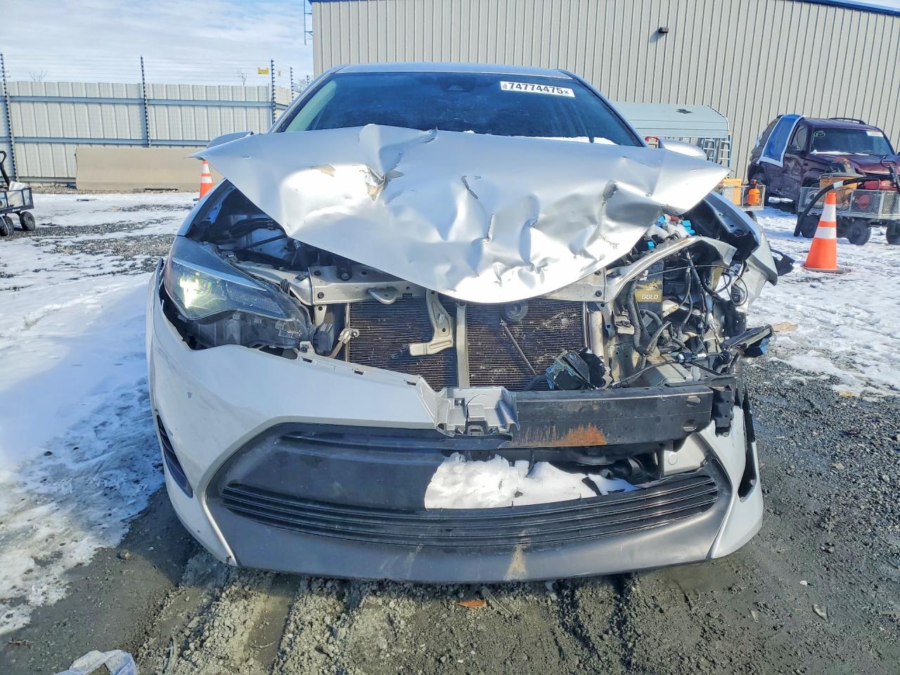 2018 TOYOTA COROLLA photo 17