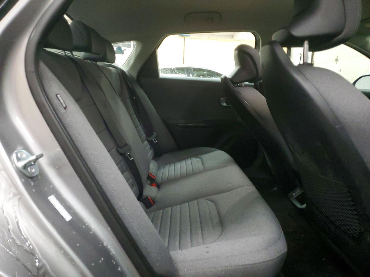 2025 KIA K4 EX photo 10