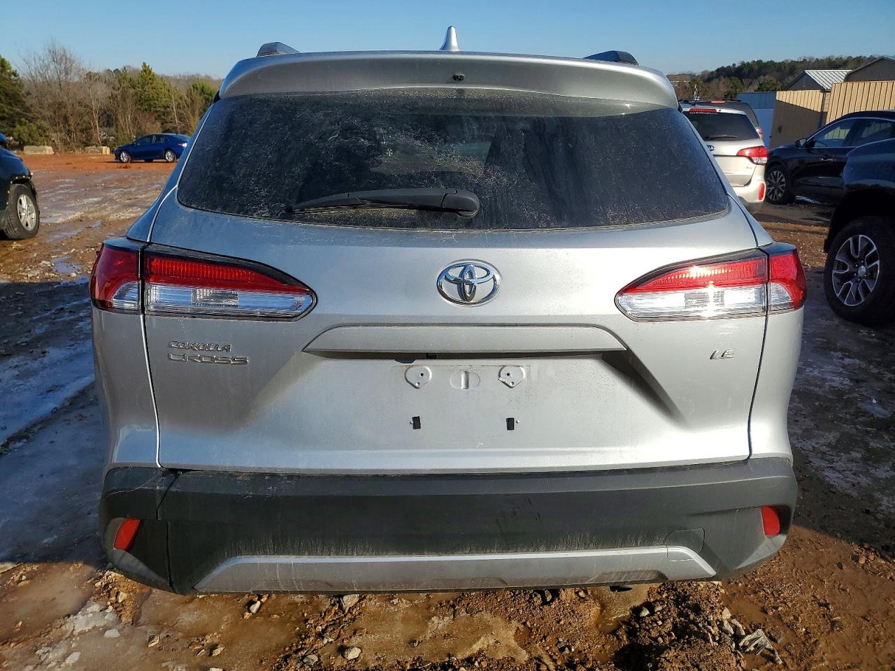 2023 TOYOTA COROLLA CROSS LE photo 6