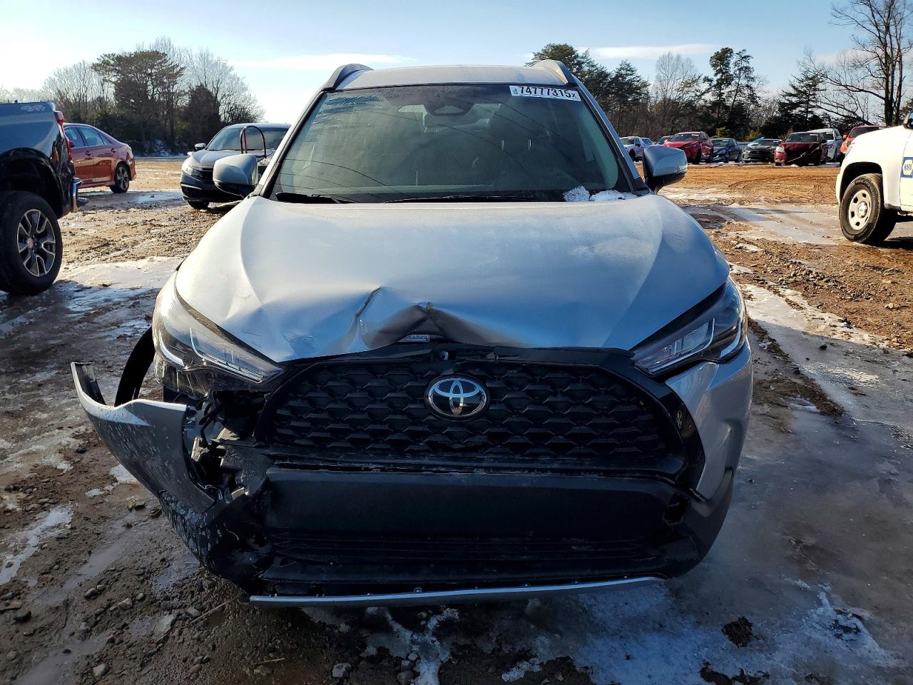 2023 TOYOTA COROLLA CROSS LE photo 5