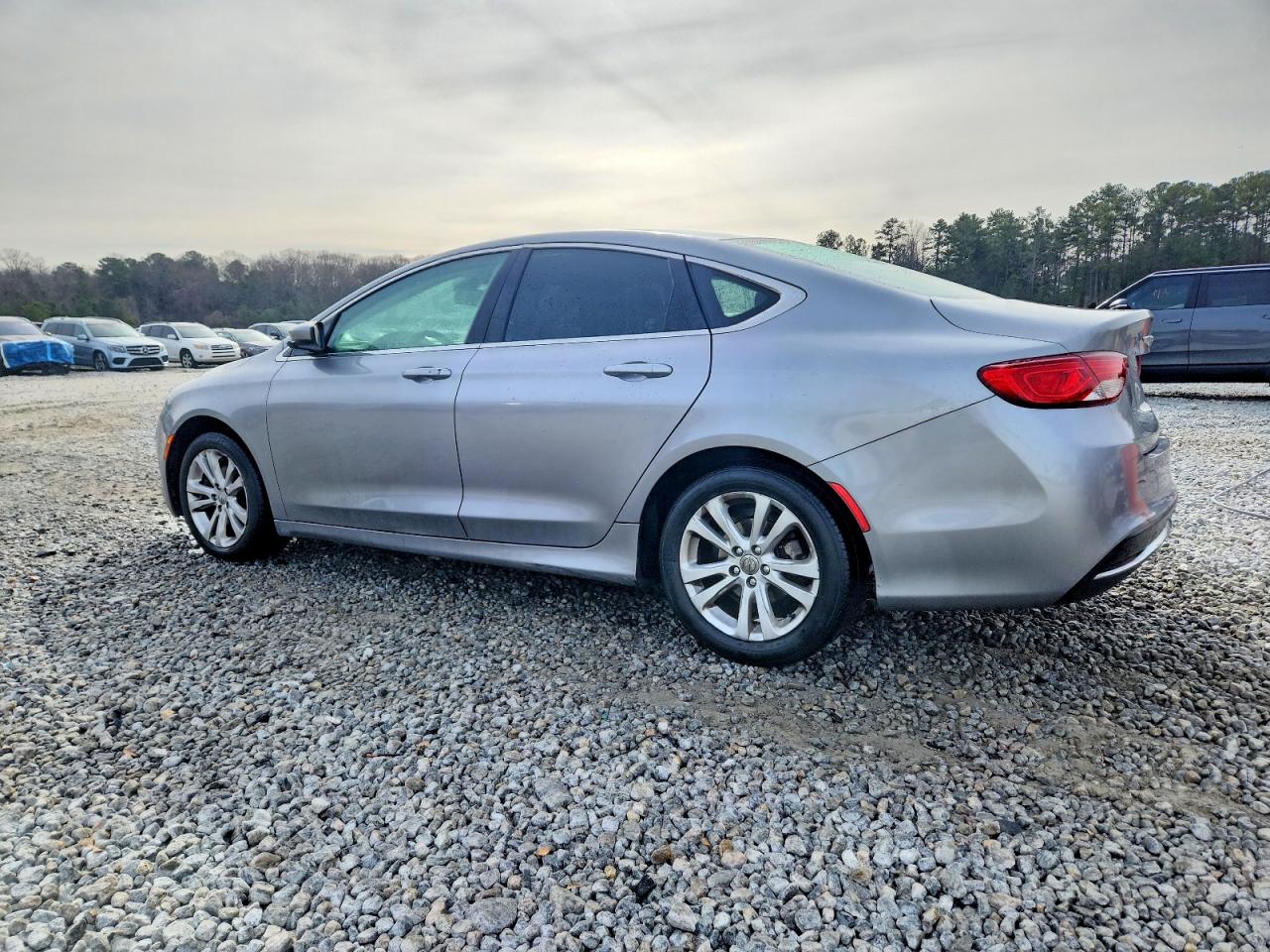 2015 CHRYSLER 200 LIMITED photo 3
