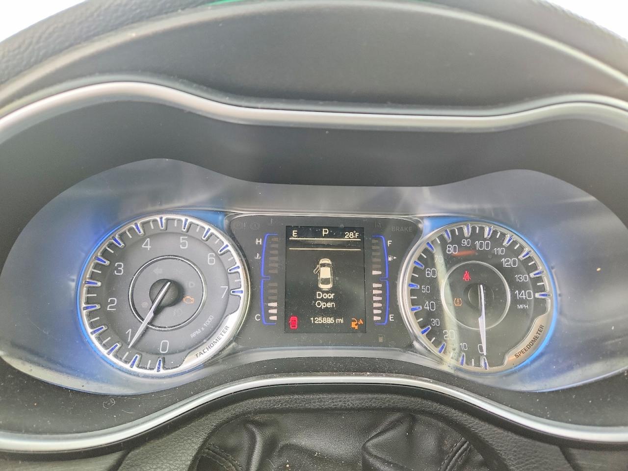 2015 CHRYSLER 200 LIMITED photo 17