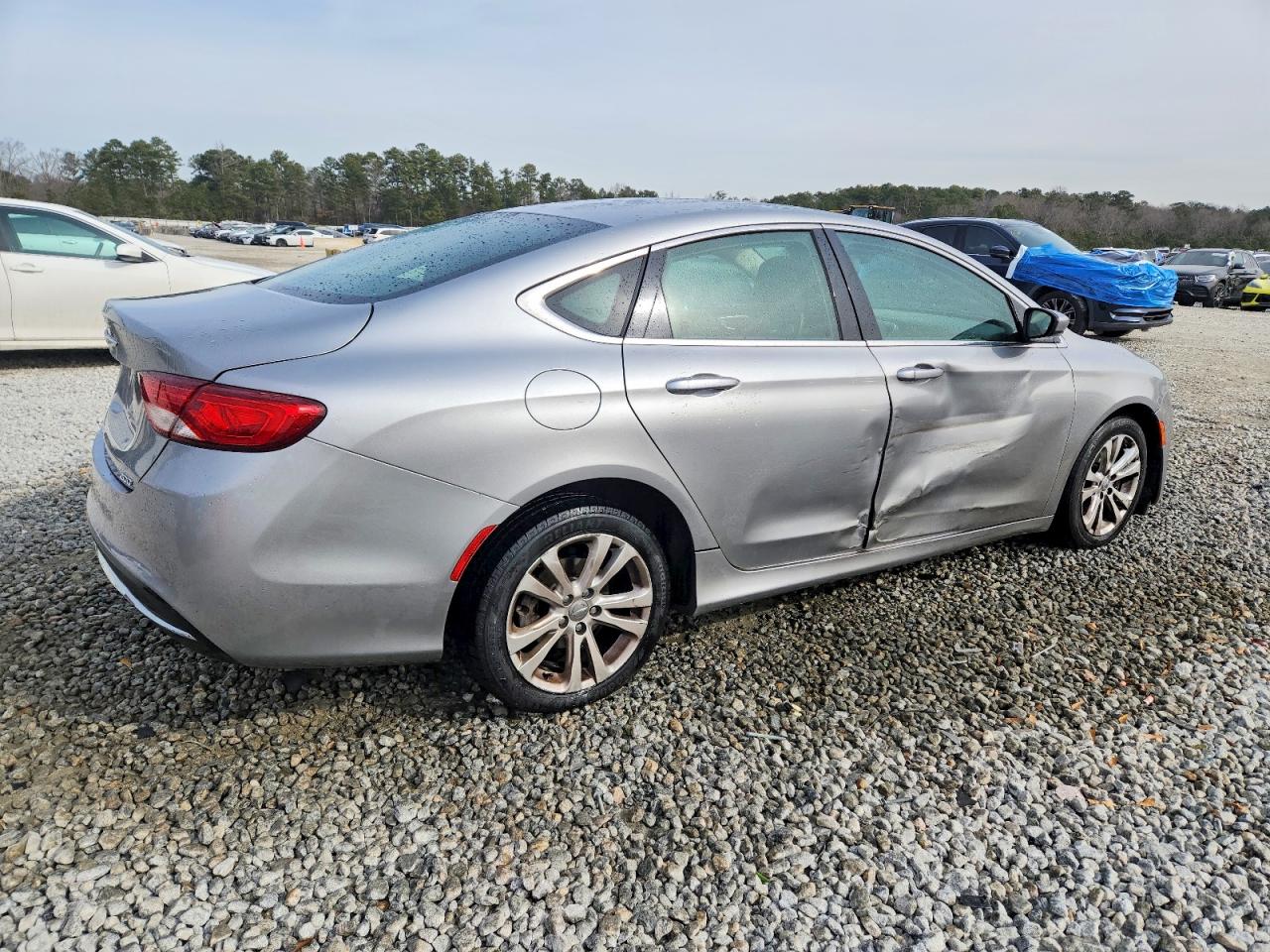 2015 CHRYSLER 200 LIMITED photo 5