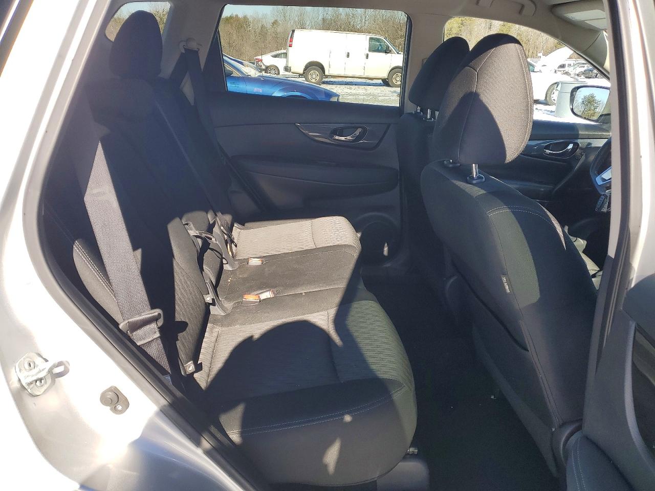 2018 NISSAN ROGUE S photo 11