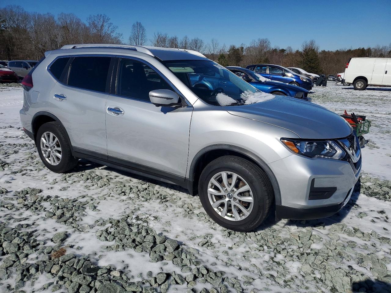 2018 NISSAN ROGUE S photo 4