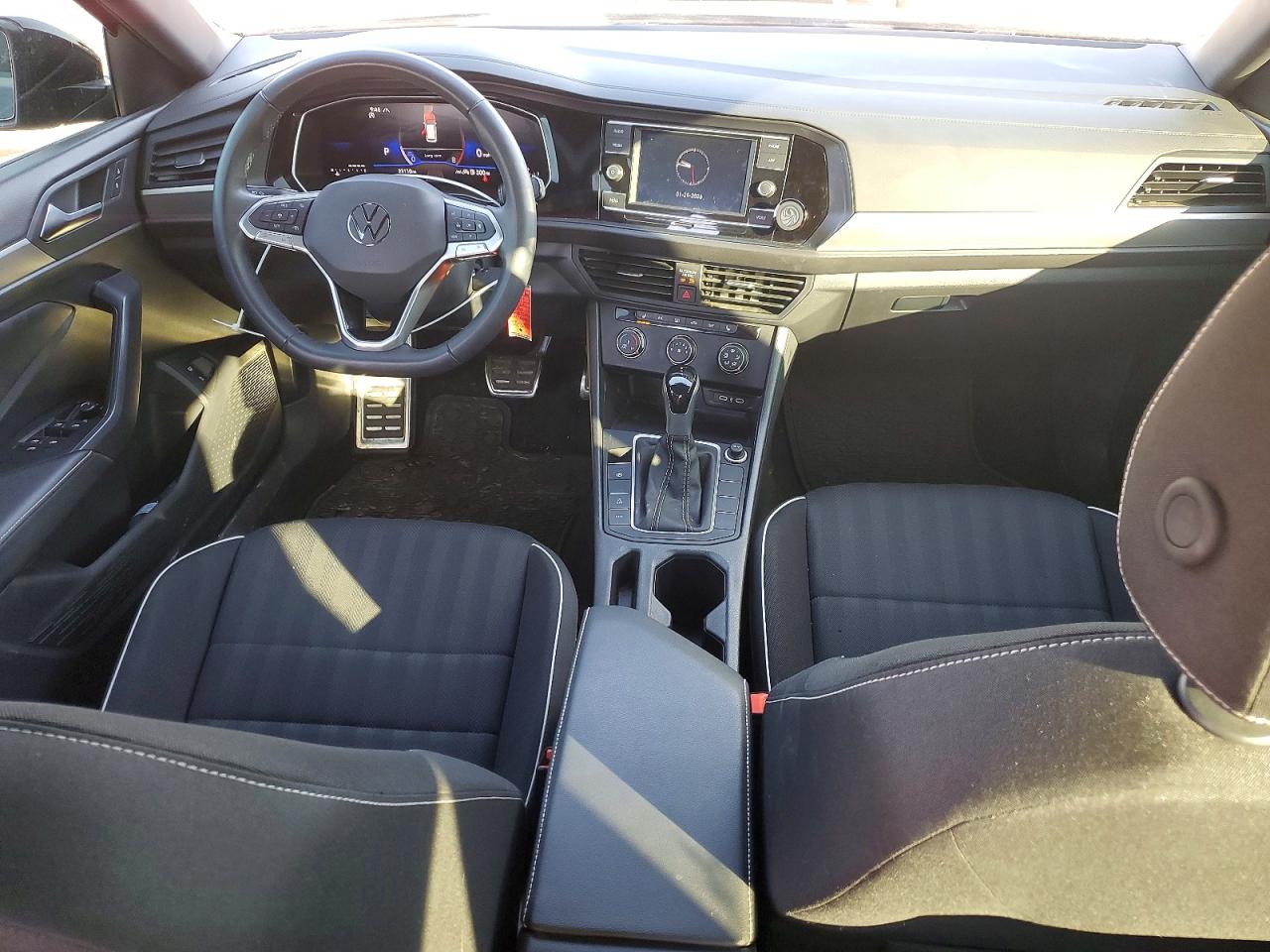 2024 VOLKSWAGEN JETTA SPORT photo 15