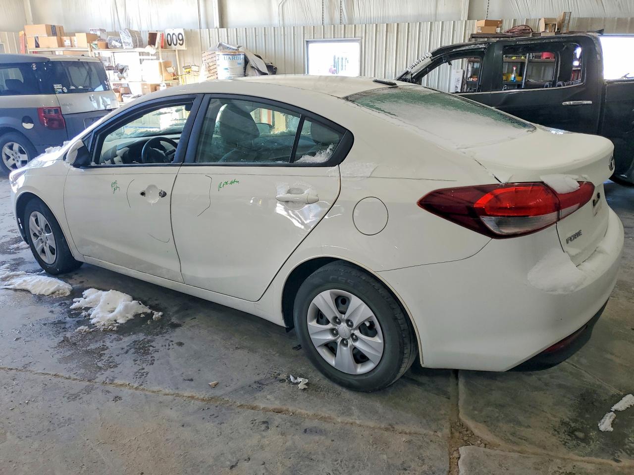 2018 KIA FORTE LX photo 2