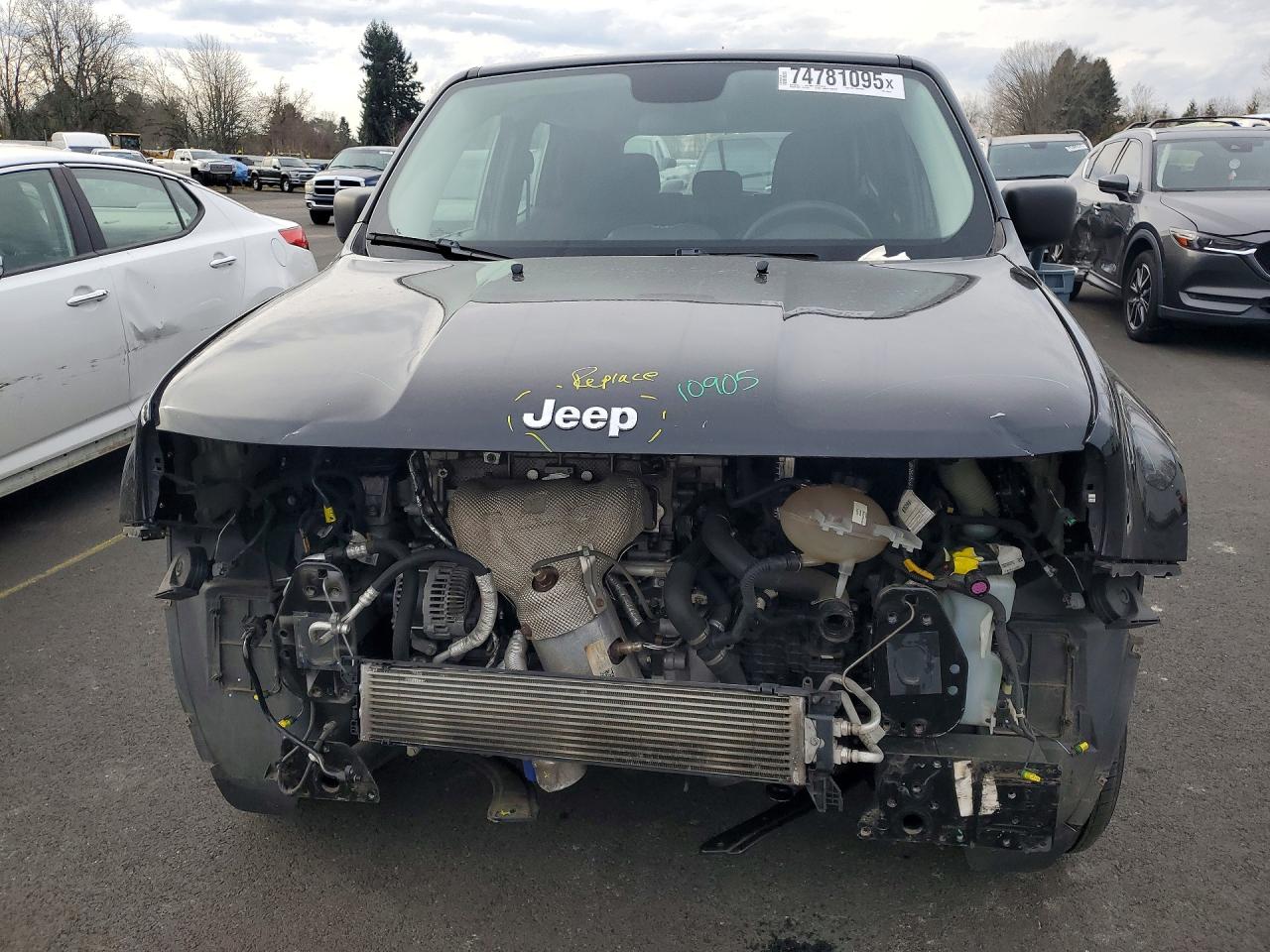 2017 JEEP RENEGADE SPORT photo 5