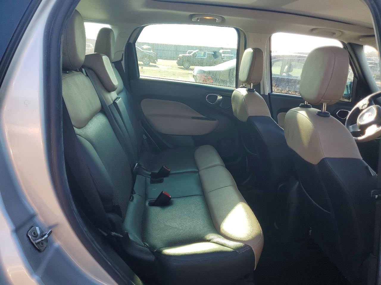 2014 FIAT 500 photo 19