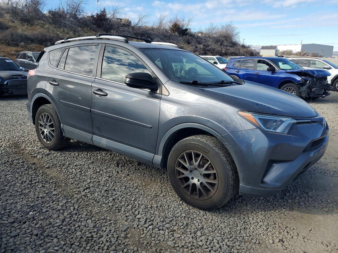 2016 TOYOTA RAV4 LE photo 7