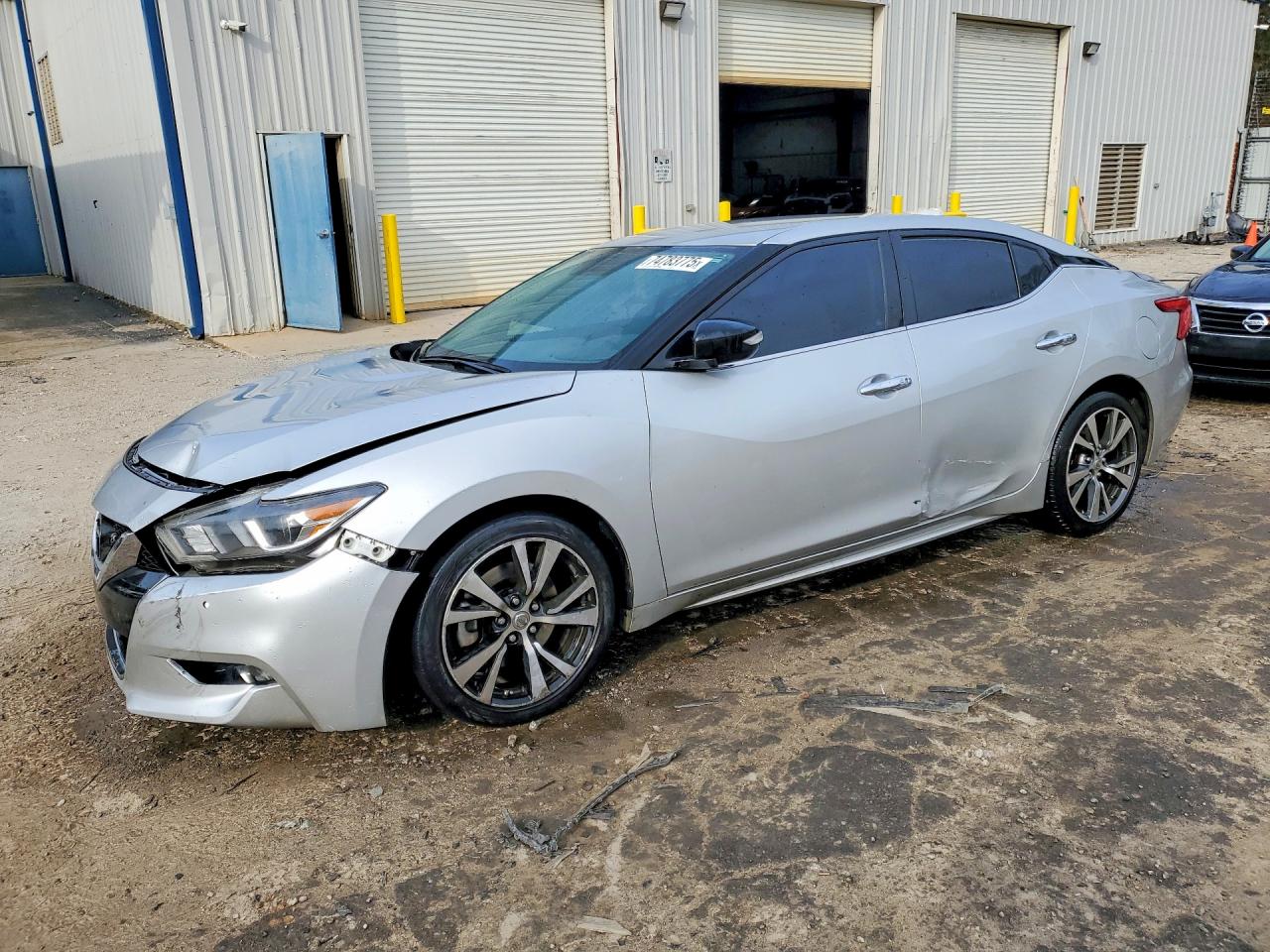 2017 NISSAN MAXIMA