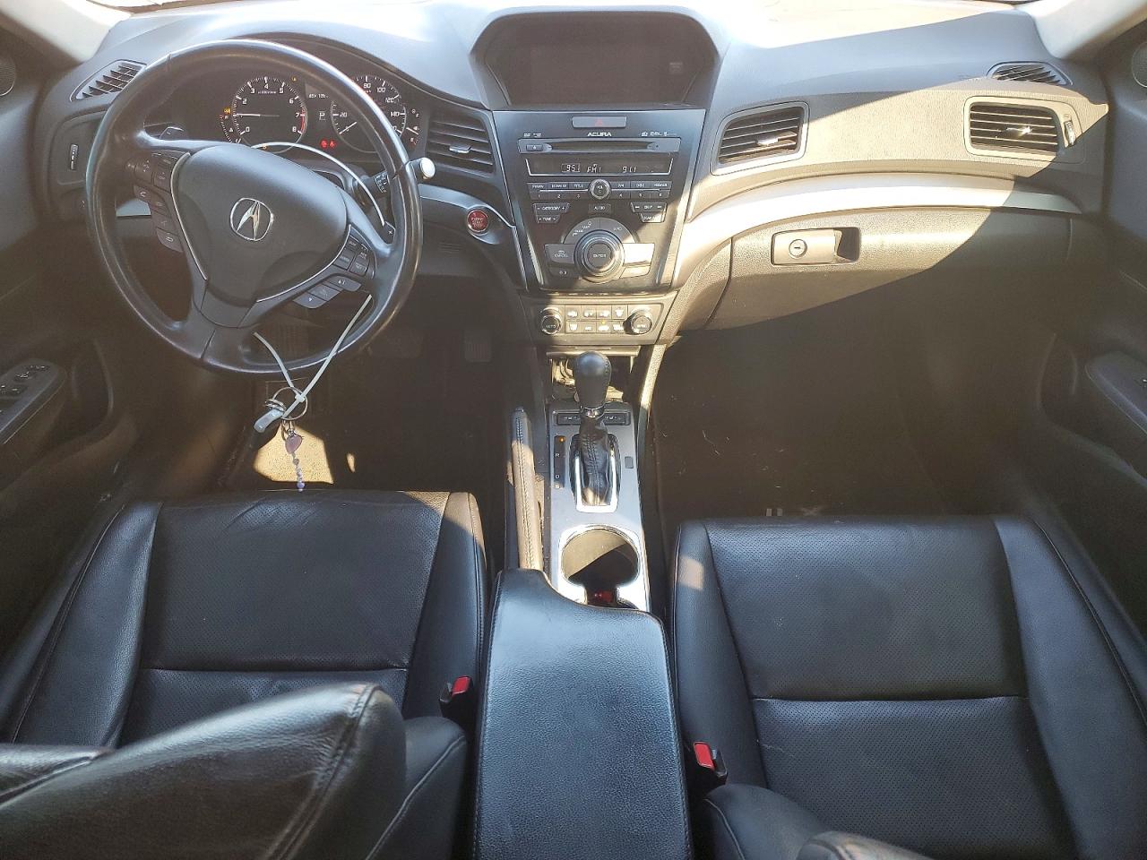 2013 ACURA ILX 20 TECH photo 8