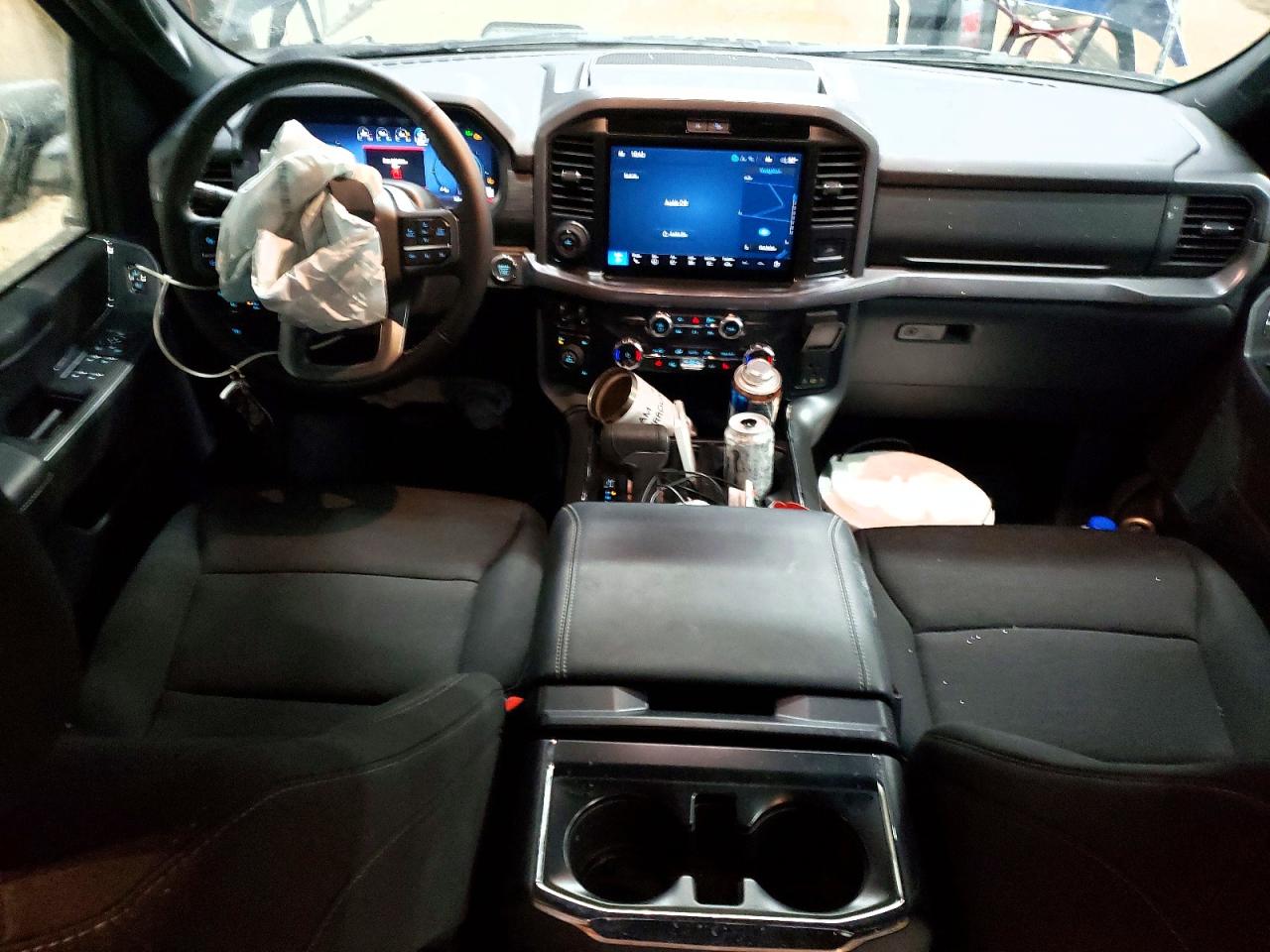 2025 FORD F150 XLT photo 8