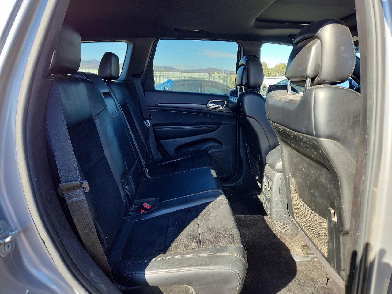 2015 JEEP GRAND CHEROKEE LAREDO photo 11