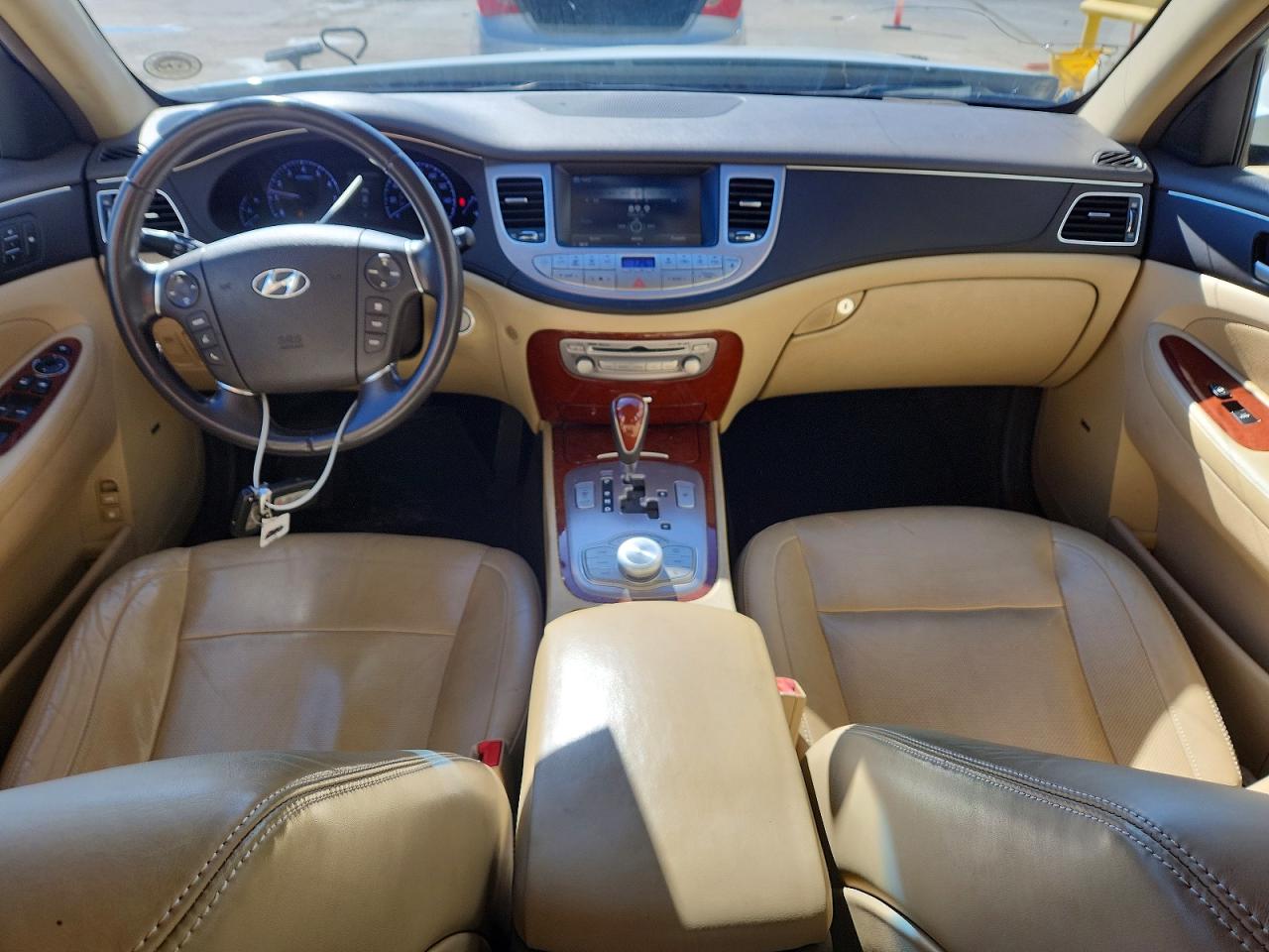 2013 HYUNDAI GENESIS 3.8L photo 8