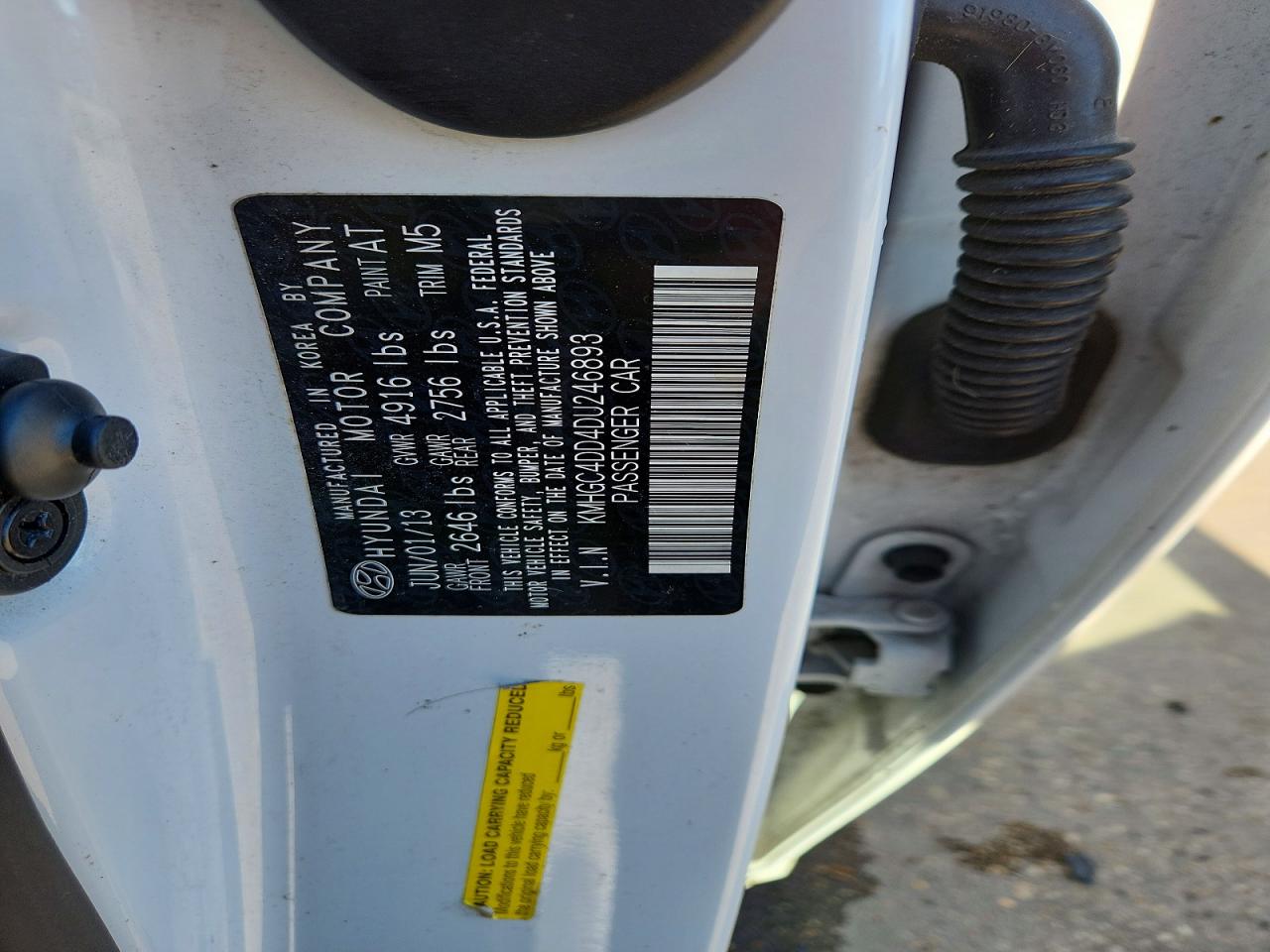 2013 HYUNDAI GENESIS 3.8L photo 12
