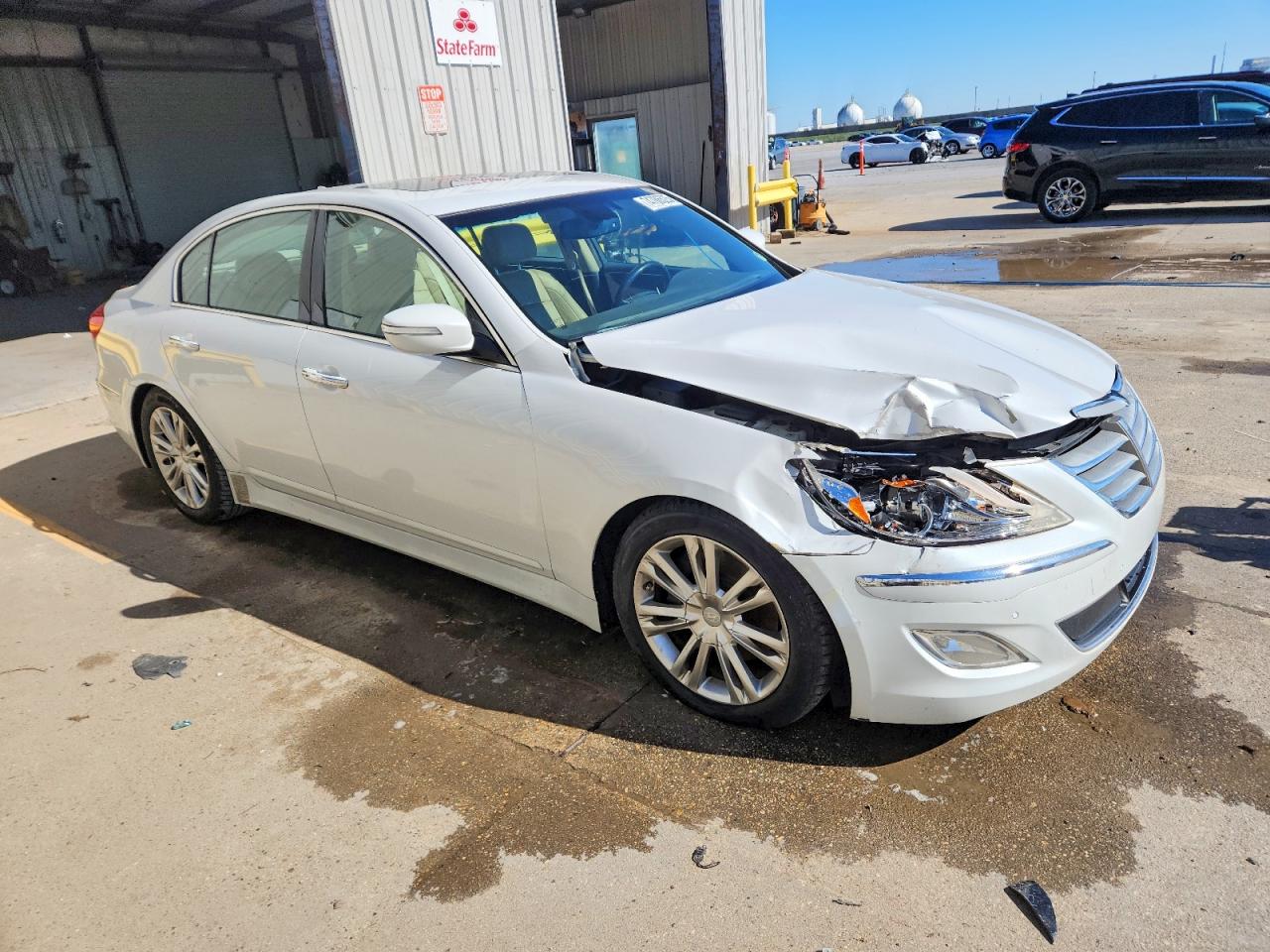 2013 HYUNDAI GENESIS 3.8L photo 4