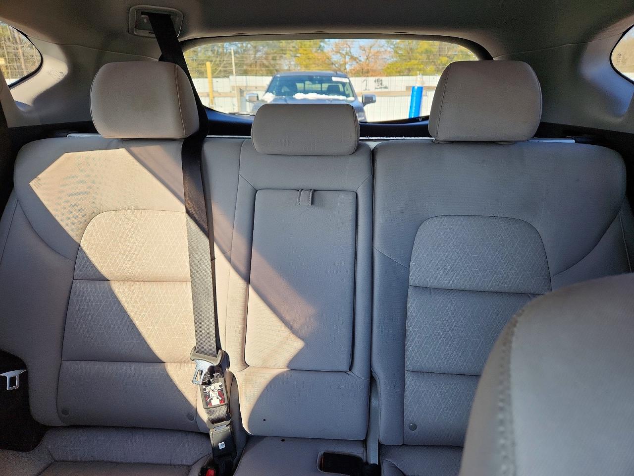 2018 HYUNDAI TUCSON SE photo 28