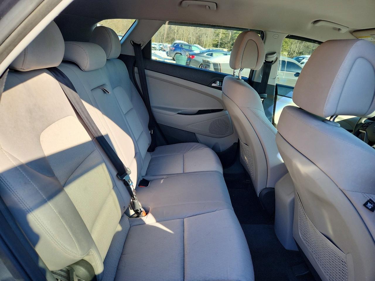 2018 HYUNDAI TUCSON SE photo 31